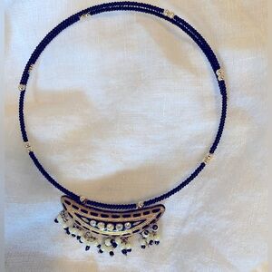 Jewelry - black and gold choker necklace Indian styled. Reversible.